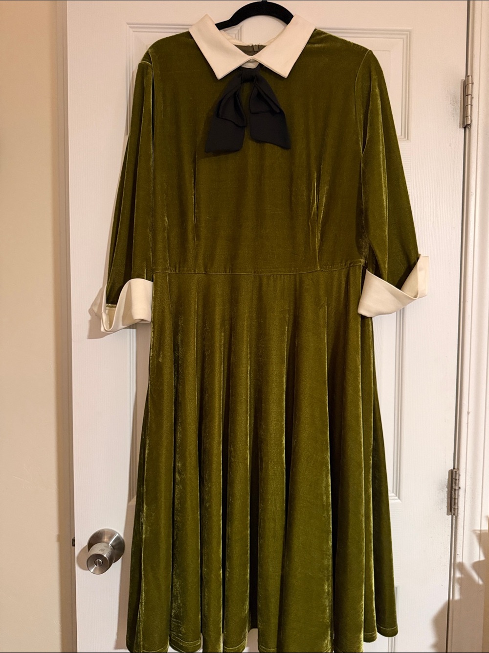 Tatyana/Tailor & Twirl Maude dress in Olive